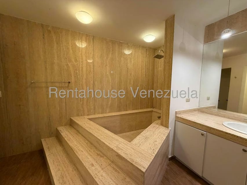 Apartamento (1 Nivel) en Alquiler en La Union, Distrito Metropolitano - 18