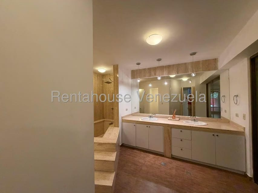 Apartamento (1 Nivel) en Alquiler en La Union, Distrito Metropolitano - 19