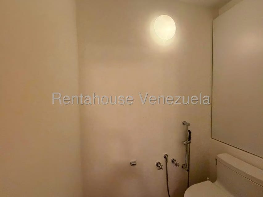 Apartamento (1 Nivel) en Alquiler en La Union, Distrito Metropolitano - 20