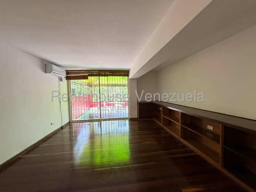 Apartamento (1 Nivel) en Alquiler en La Union, Distrito Metropolitano - 10