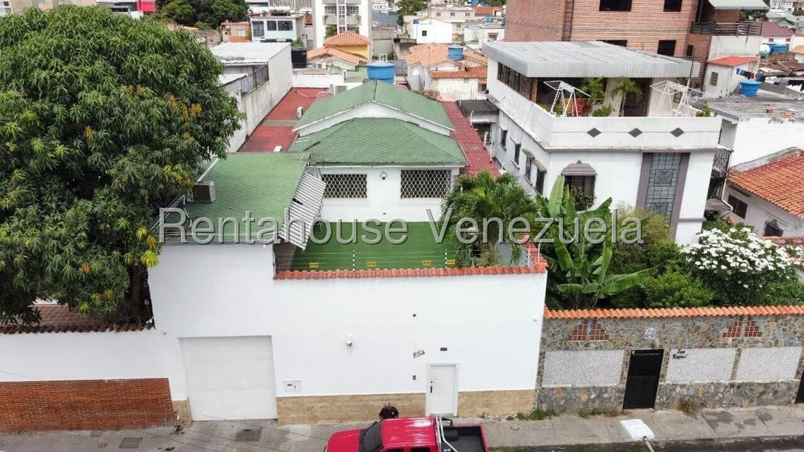 Casa (Multipes Niveles) en Venta en El Paraiso, Distrito Metropolitano