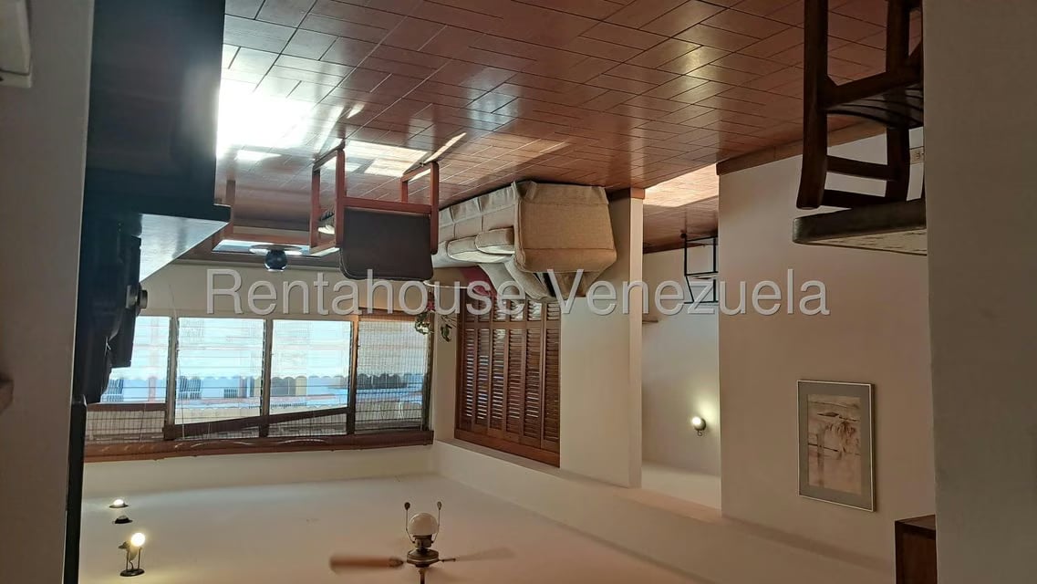 Apartamento (1 Nivel) en Alquiler en Colinas de Los Ruices, Distrito Metropolitano
