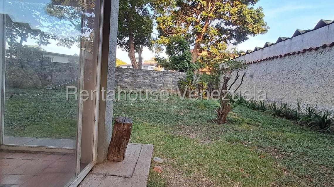 Apartamento (1 Nivel) en Alquiler en Colinas de Los Ruices, Distrito Metropolitano - 23