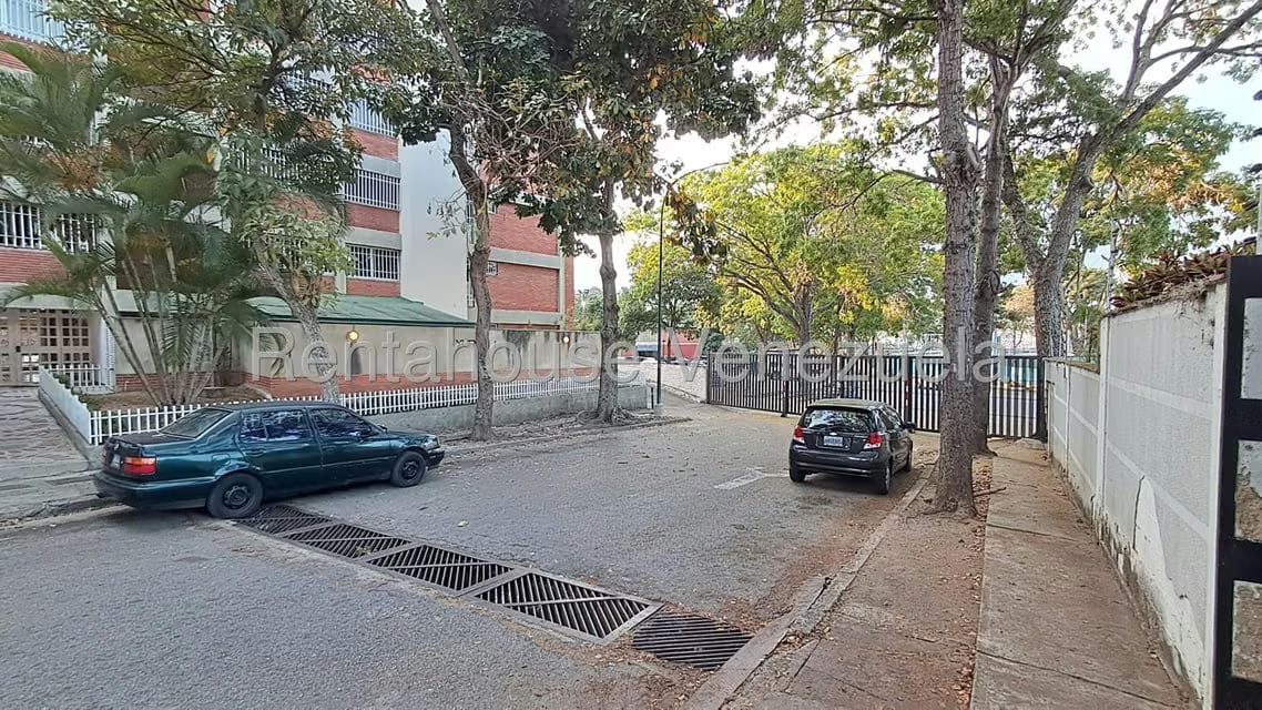 Apartamento (1 Nivel) en Alquiler en Colinas de Los Ruices, Distrito Metropolitano - 27