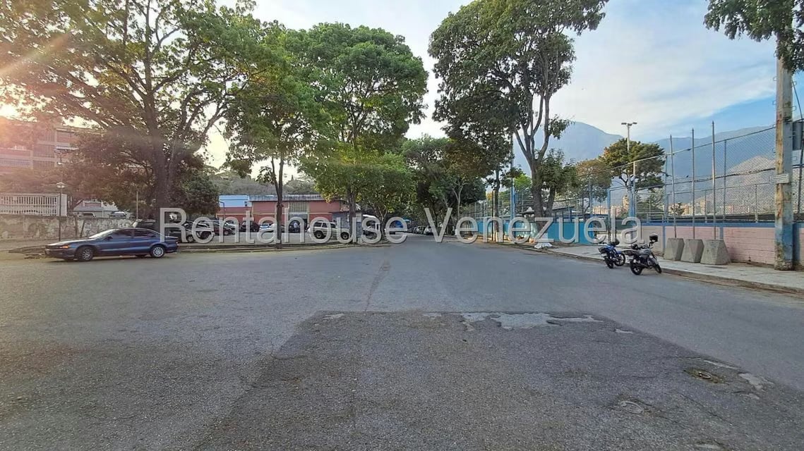 Apartamento (1 Nivel) en Alquiler en Colinas de Los Ruices, Distrito Metropolitano - 33