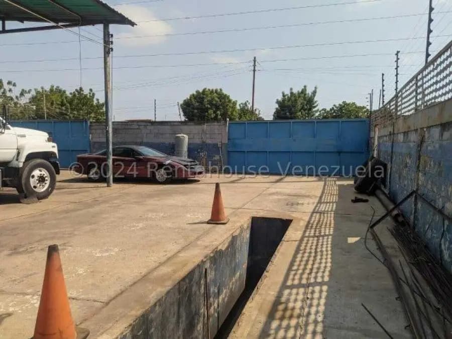 Galpon en Venta en San Francisco - 4