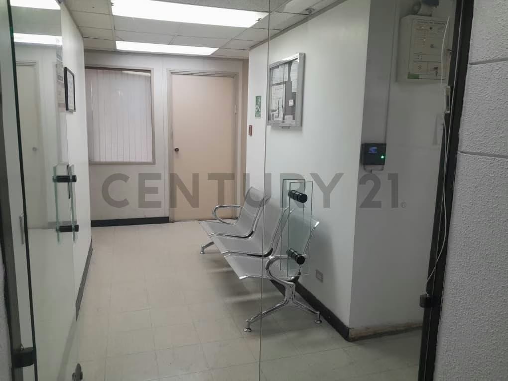 JCC - SE VENDE TODO UN PISO DE DOS OFICINAS AMOBLADAS DE 168 MTS2. CADA UNA - 5