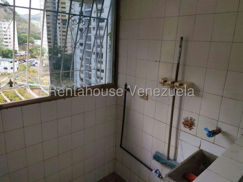 Apartamento (1 Nivel) en Venta en Caricuao, Distrito Metropolitano - 23