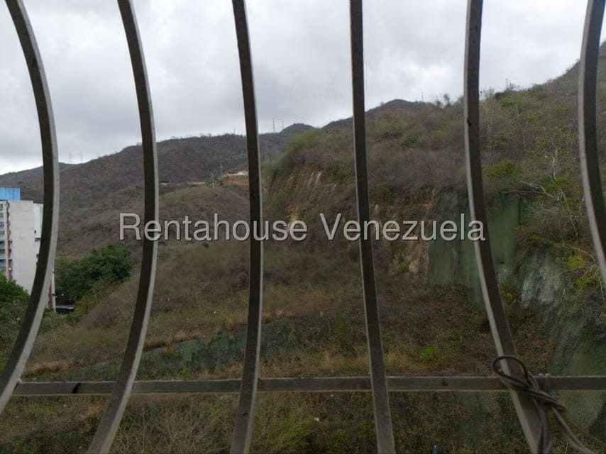 Apartamento (1 Nivel) en Venta en Caricuao, Distrito Metropolitano - 24