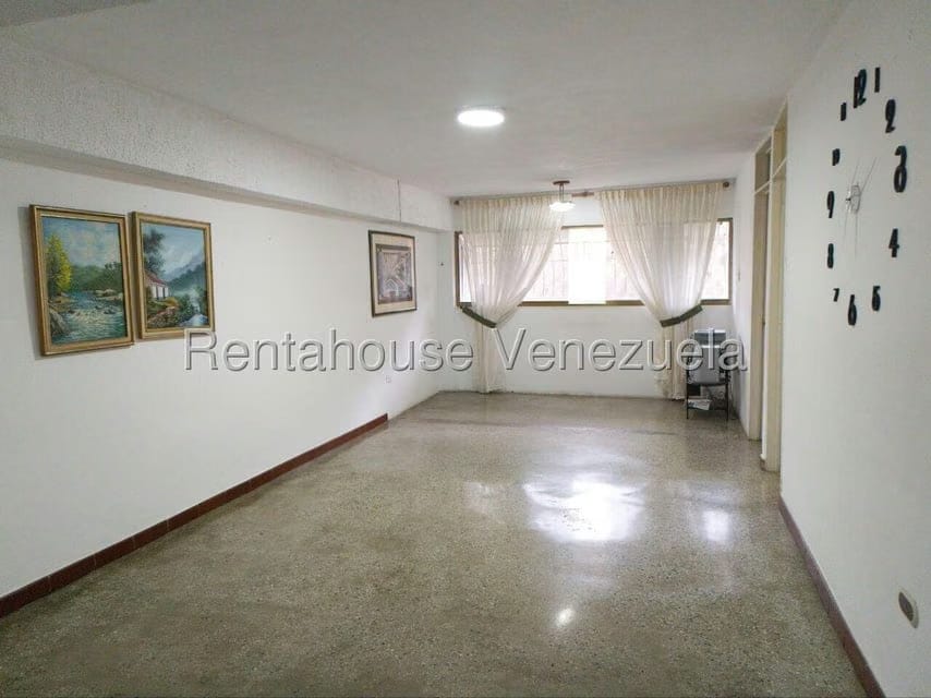 Apartamento (1 Nivel) en Venta en Caricuao, Distrito Metropolitano - 7