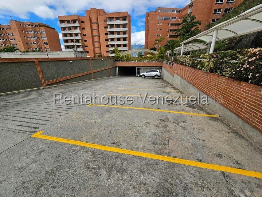 Apartamento (1 Nivel) en Alquiler en Lomas del Sol, Distrito Metropolitano - 20