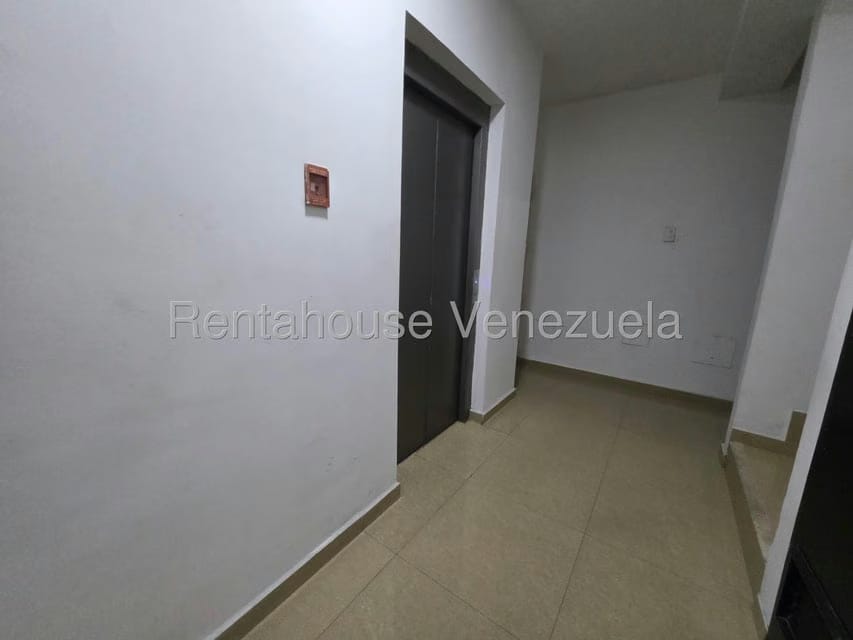 Apartamento (1 Nivel) en Alquiler en El Parral, Carabobo - 12
