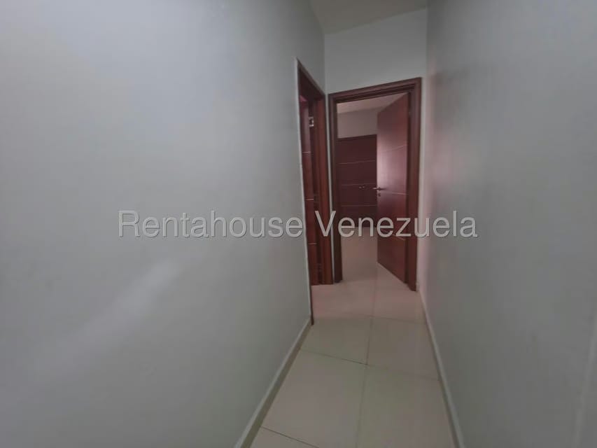 Apartamento (1 Nivel) en Alquiler en El Parral, Carabobo - 13