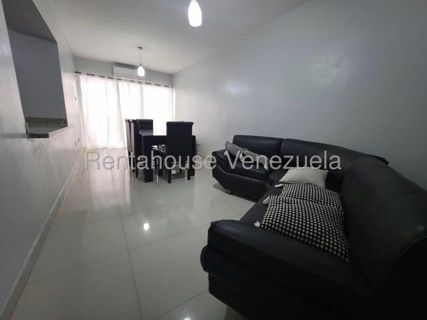 Apartamento (1 Nivel) en Alquiler en El Parral, Carabobo - 3