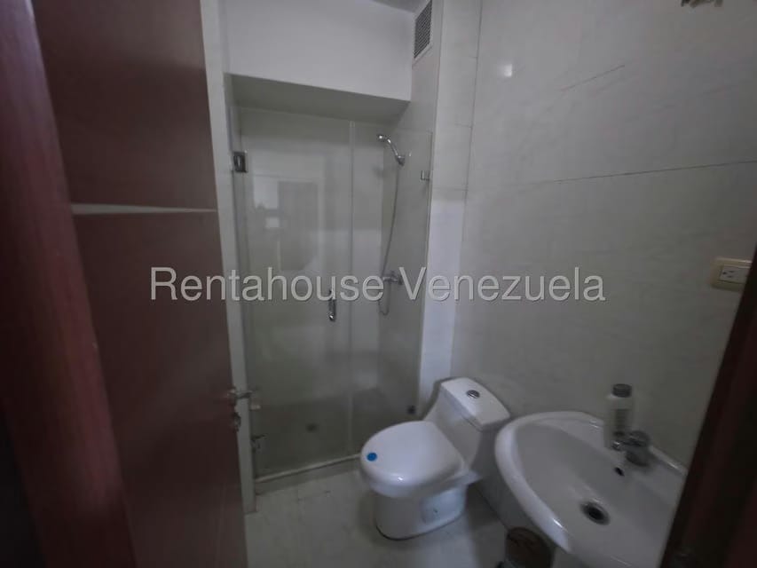 Apartamento (1 Nivel) en Alquiler en El Parral, Carabobo - 6