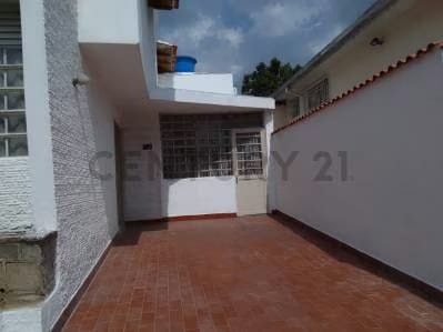 En Sebucan alquiler de casa. - 2