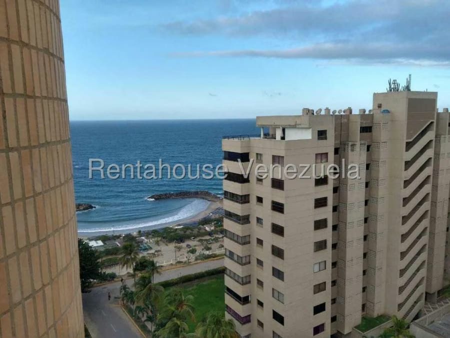 Apartamento en Venta en Playa Grande Catia La Mar - 6