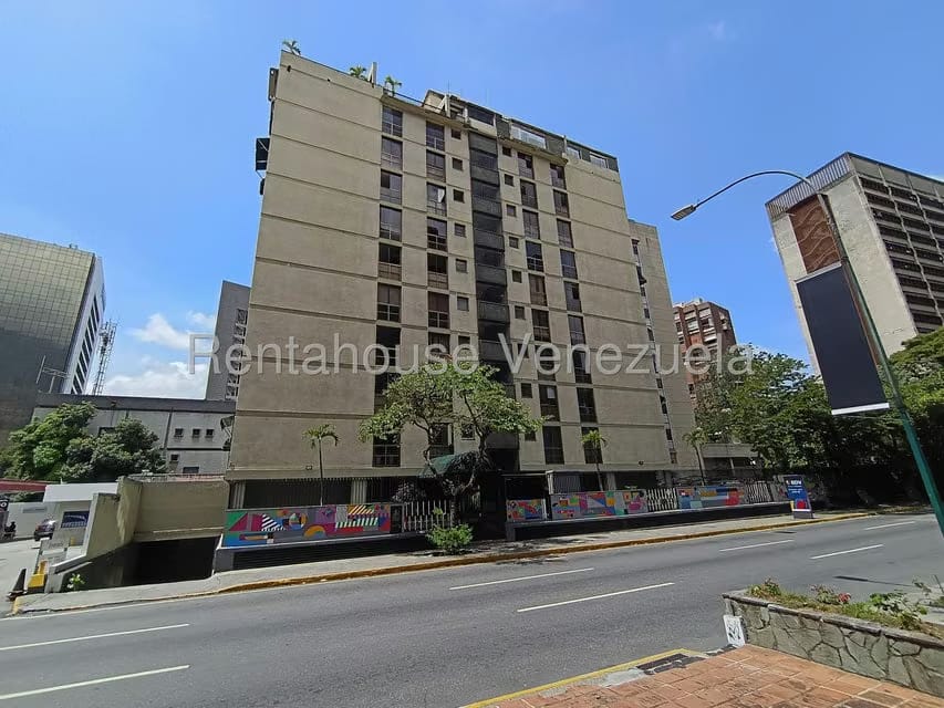 Apartamento (1 Nivel) en Alquiler en Los Palos Grandes, Distrito Metropolitano