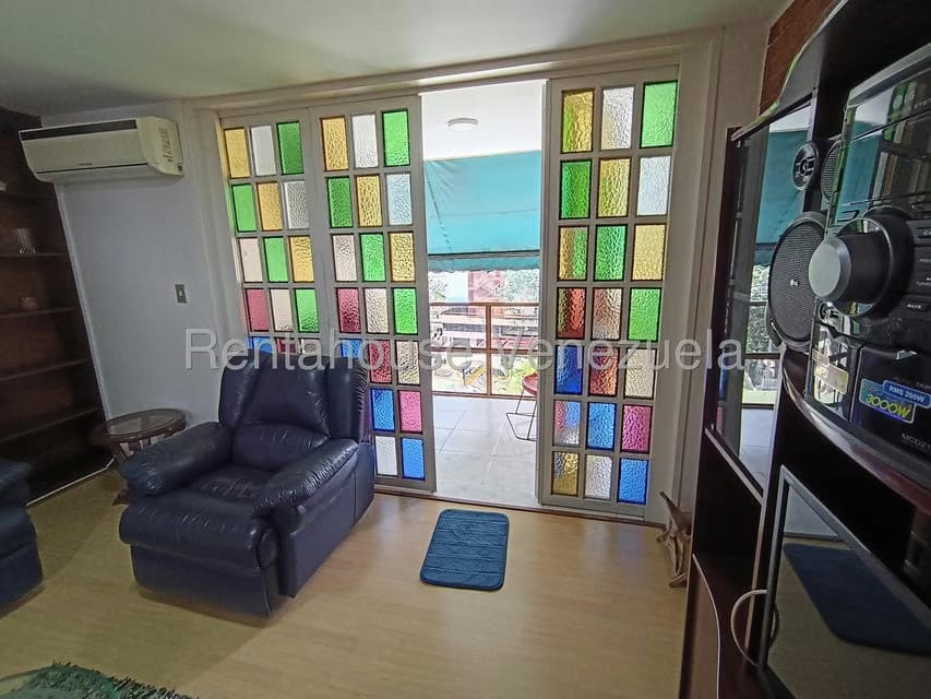 Apartamento (1 Nivel) en Alquiler en Los Palos Grandes, Distrito Metropolitano - 7
