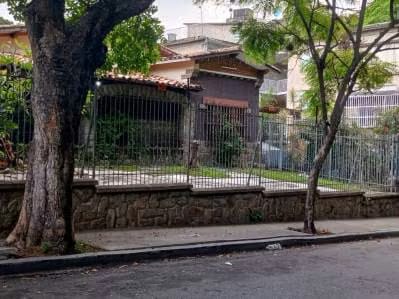 CS - VENTA CASA POR REMODELAR. URB. EL BOSQUE. CHACAO NEGOCIABLE - 2