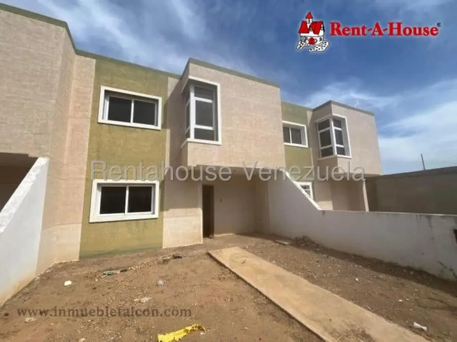 Casa en Venta en Carirubana Punto Fijo