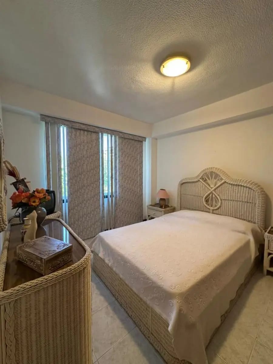 Apartamento en Alquiler en Parroquia Caraballeda, Sector Tanaguarena Tanaguarena - 5