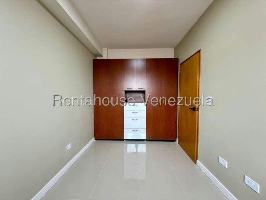 Apartamento (1 Nivel) en Venta en El Parque, Lara - 12
