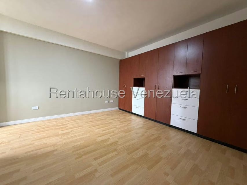 Apartamento (1 Nivel) en Venta en El Parque, Lara - 16