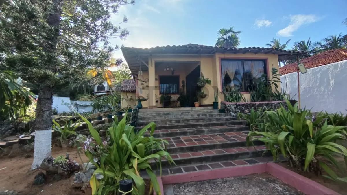 Doble casa estilo campestre en Manantiales de Guayamurí Margarita - 2