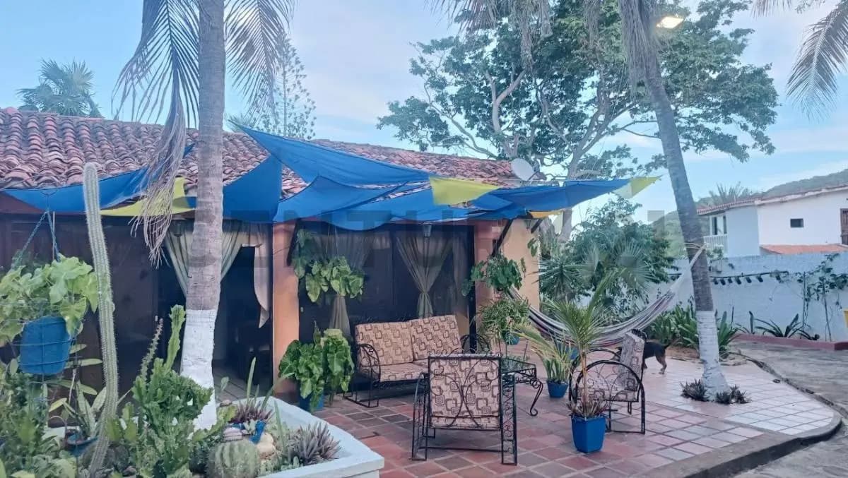 Doble casa estilo campestre en Manantiales de Guayamurí Margarita - 28