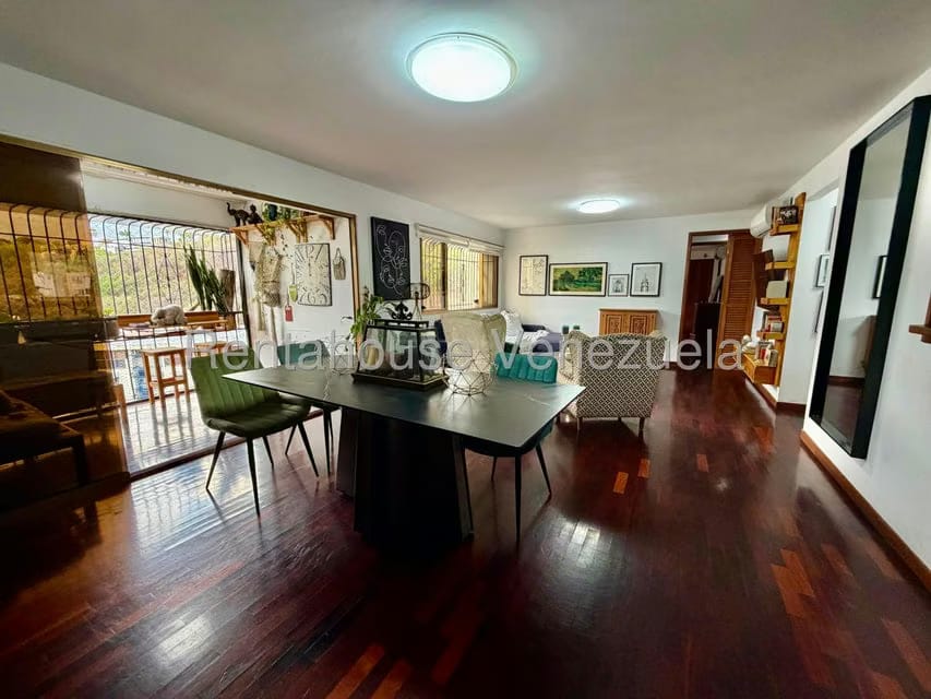 Apartamento (1 Nivel) en Alquiler en El Cafetal, Distrito Metropolitano - 2