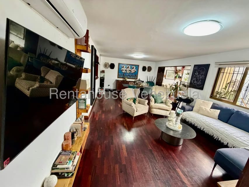 Apartamento (1 Nivel) en Alquiler en El Cafetal, Distrito Metropolitano - 13