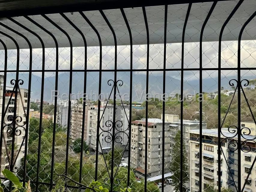 Apartamento (1 Nivel) en Alquiler en El Cafetal, Distrito Metropolitano - 18