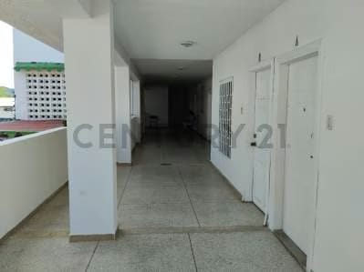 Venta de Edificio Comercial en la isla de Margarita : 1.268 m² de Construcción - 2