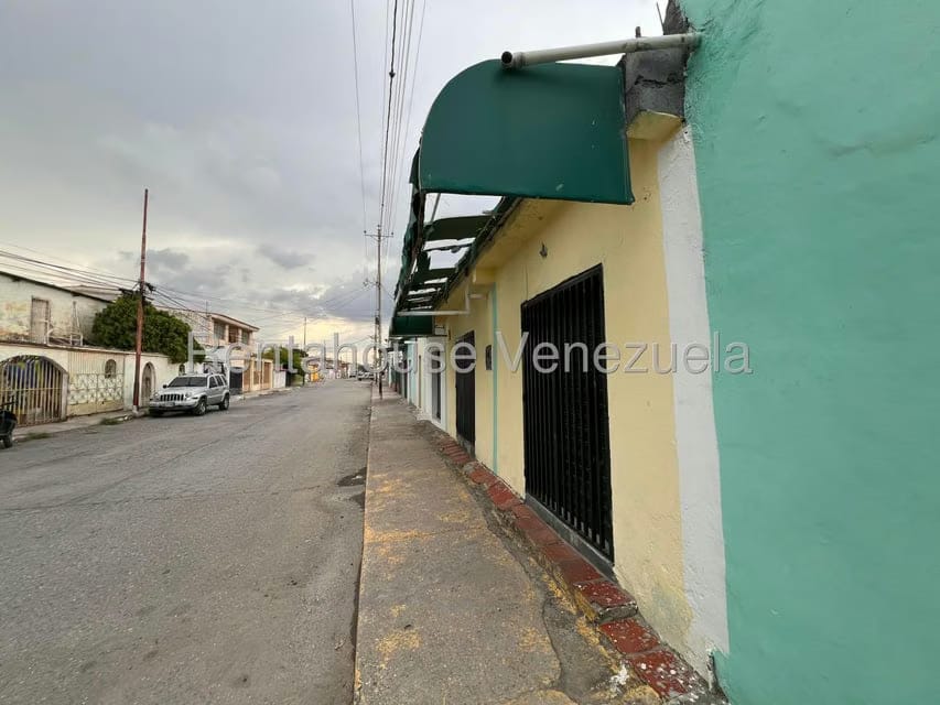Comercial (Local Comercial) en Alquiler en Centro, Lara - 3