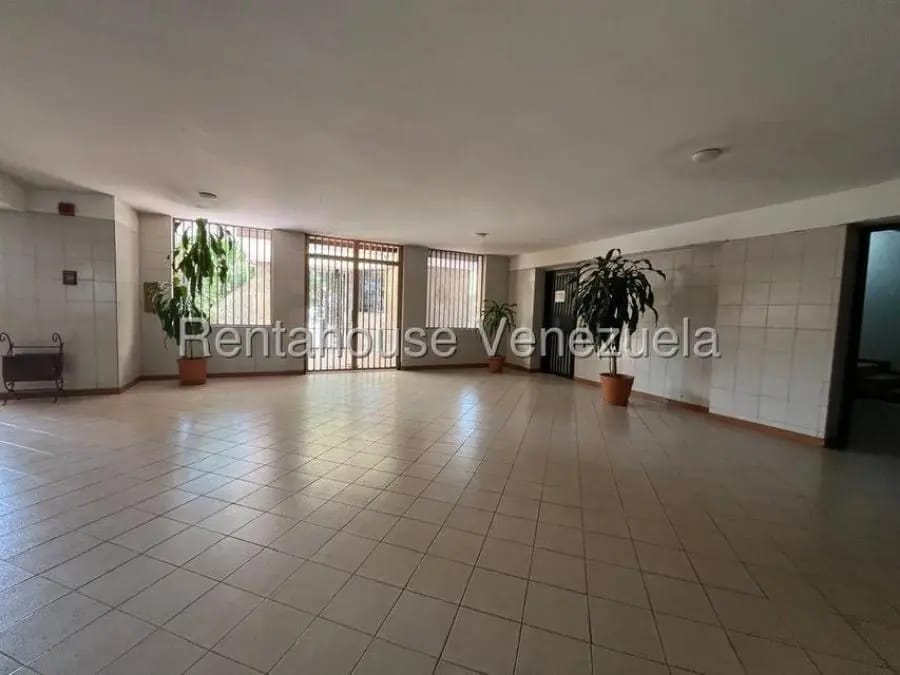 Apartamento en Alquiler en El Bosque Valencia Carabobo Valencia - 7