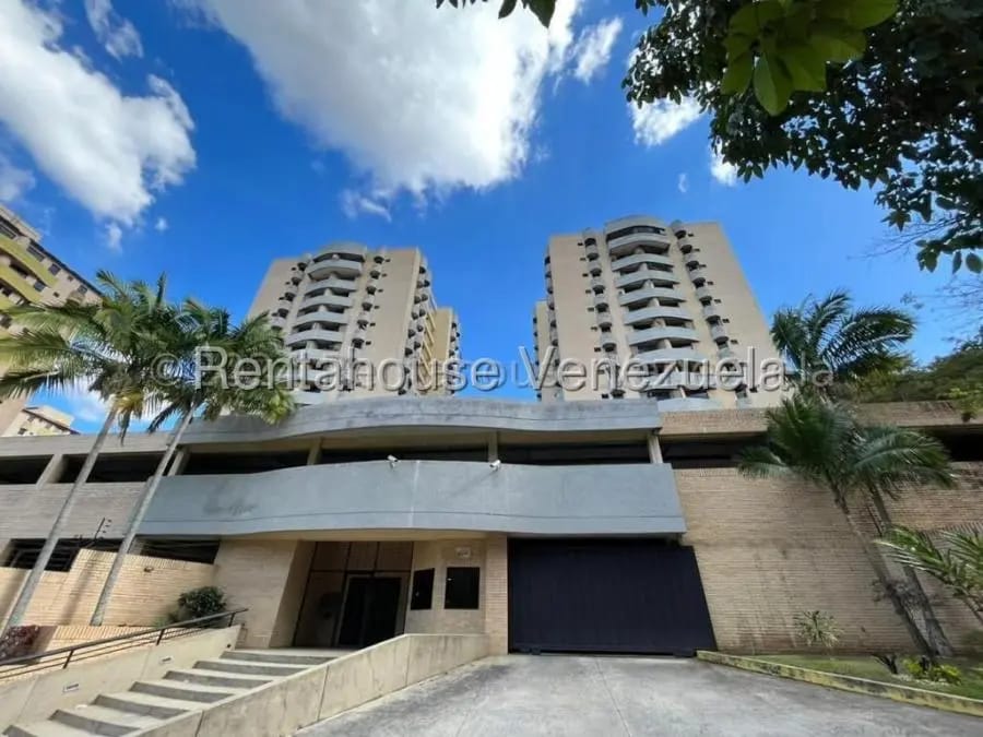 Apartamento en Alquiler en El Bosque Valencia Carabobo Valencia - 2