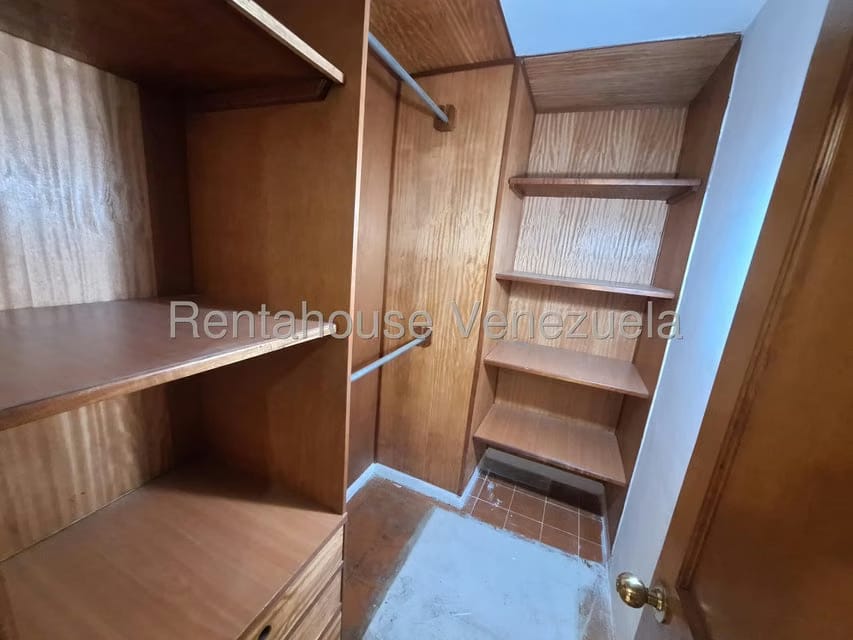 Apartamento (1 Nivel) en Alquiler en Los Caobos, Distrito Metropolitano - 7