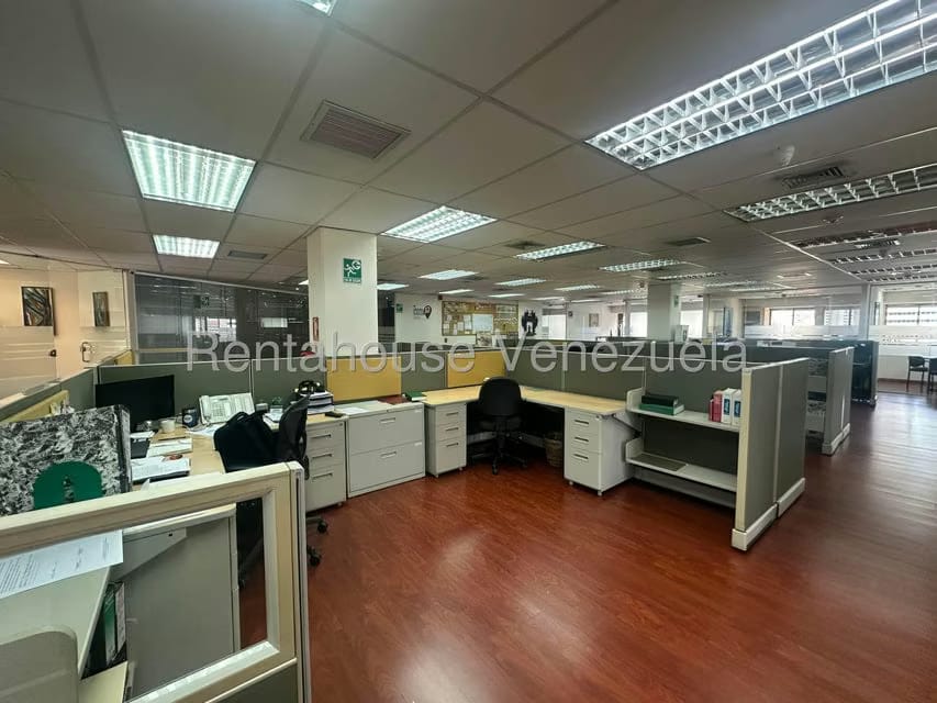 Comercial (Oficina) en Venta en Los Palos Grandes, Distrito Metropolitano - 12