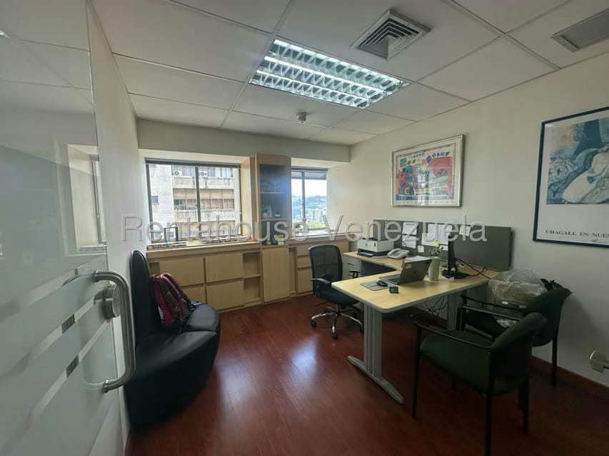 Comercial (Oficina) en Venta en Los Palos Grandes, Distrito Metropolitano - 13