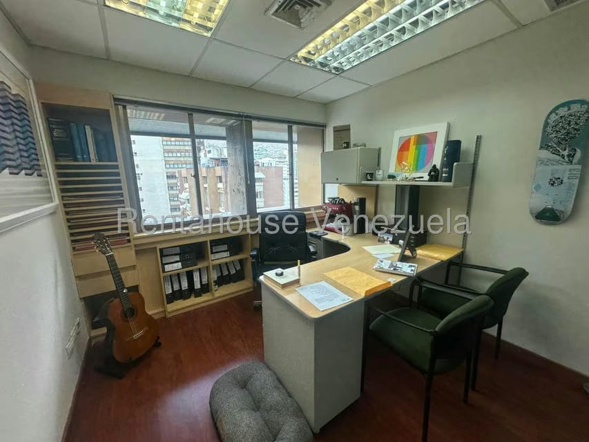 Comercial (Oficina) en Venta en Los Palos Grandes, Distrito Metropolitano - 29
