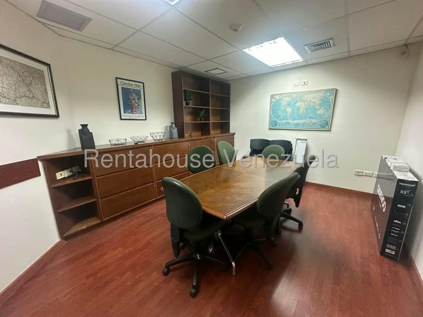 Comercial (Oficina) en Venta en Los Palos Grandes, Distrito Metropolitano - 34