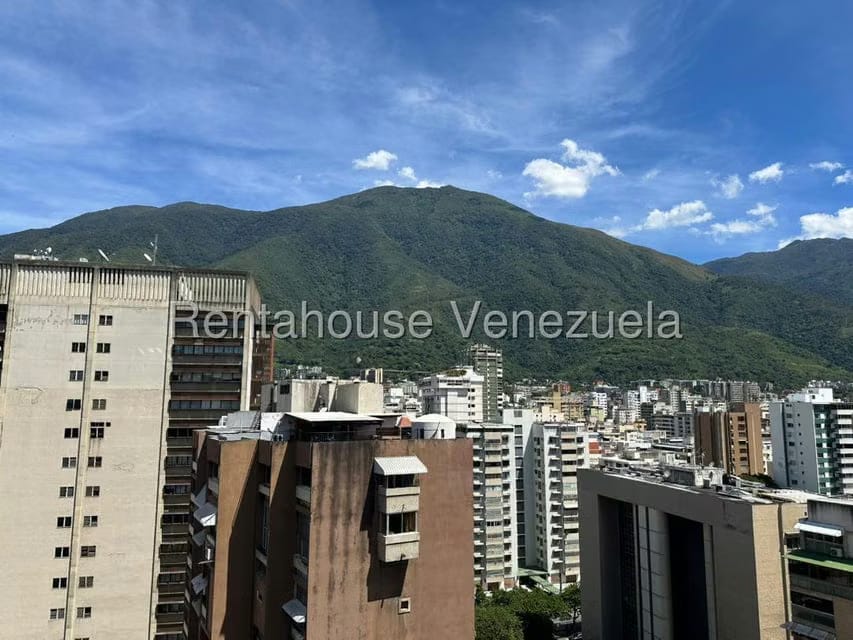 Comercial (Oficina) en Venta en Los Palos Grandes, Distrito Metropolitano - 43