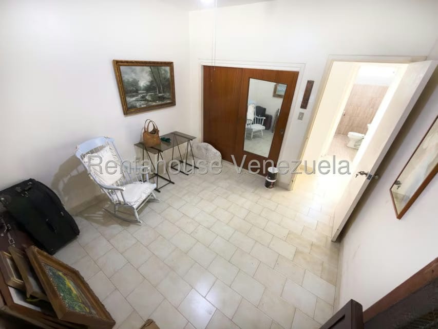 Casa (Multipes Niveles) en Venta en La Trinidad, Distrito Metropolitano - 11