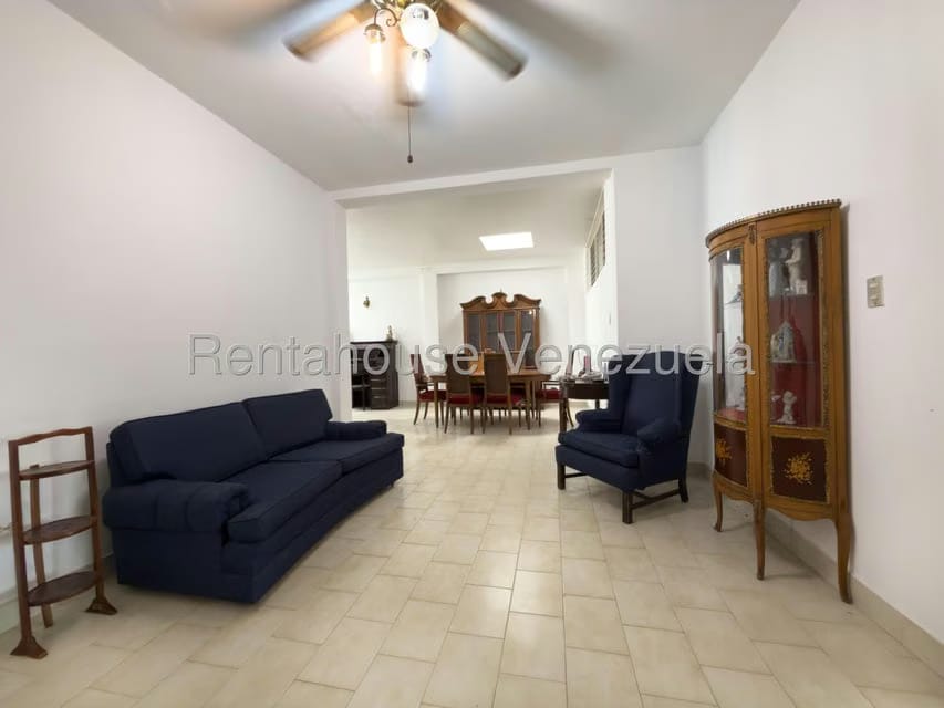 Casa (Multipes Niveles) en Venta en La Trinidad, Distrito Metropolitano - 12