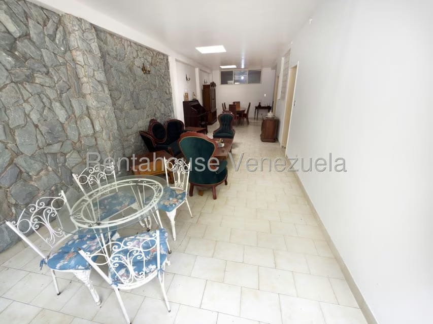 Casa (Multipes Niveles) en Venta en La Trinidad, Distrito Metropolitano - 15