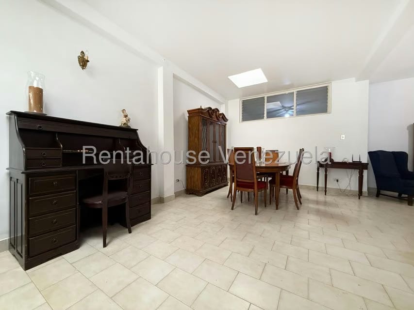 Casa (Multipes Niveles) en Venta en La Trinidad, Distrito Metropolitano - 17