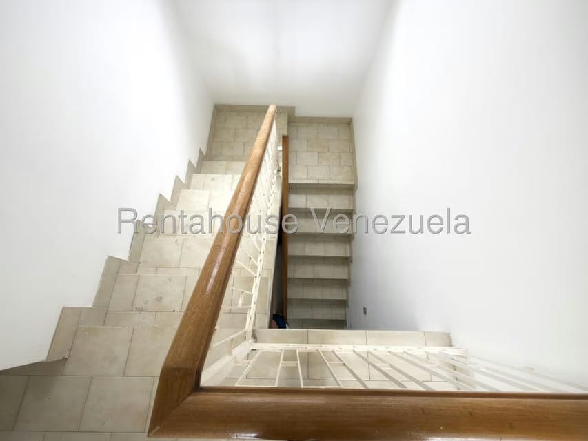 Casa (Multipes Niveles) en Venta en La Trinidad, Distrito Metropolitano - 30