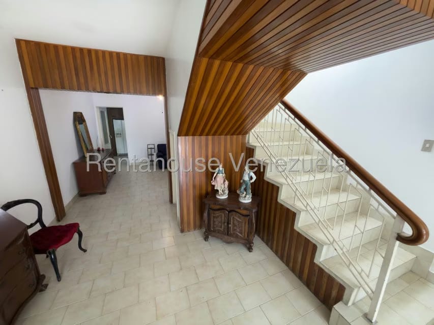 Casa (Multipes Niveles) en Venta en La Trinidad, Distrito Metropolitano - 4