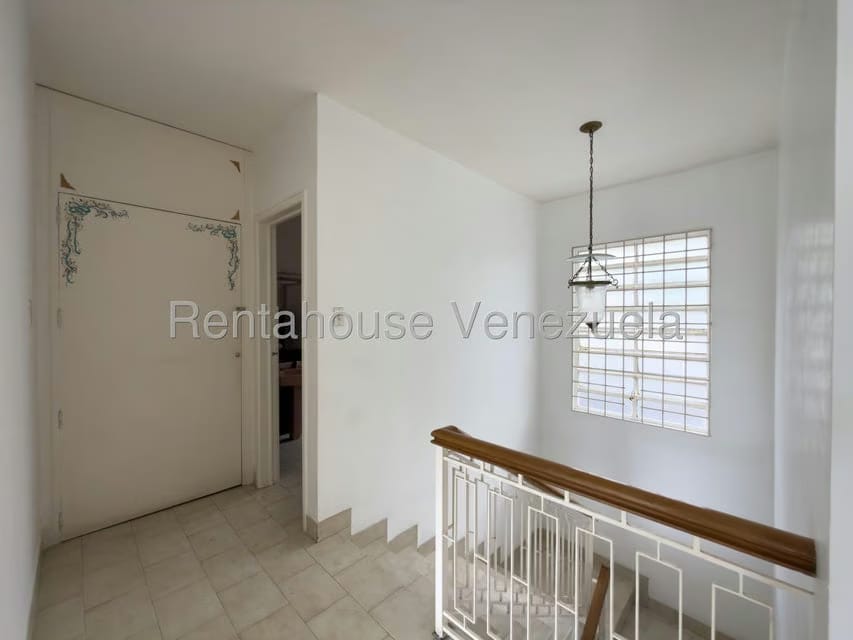 Casa (Multipes Niveles) en Venta en La Trinidad, Distrito Metropolitano - 32